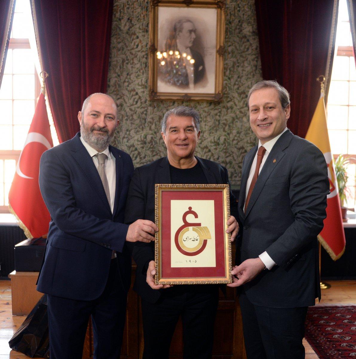 Galatasaray, Barcelona yönetimi için organizasyon düzenledi