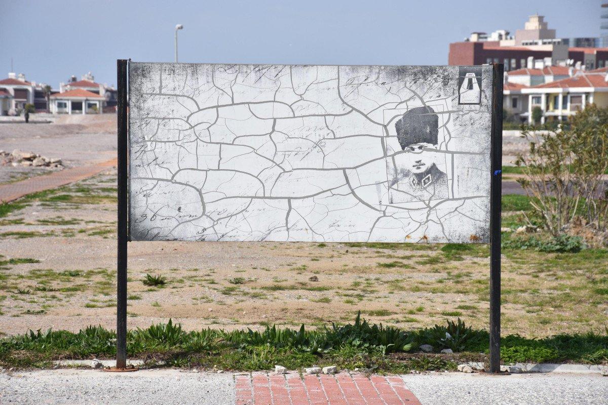 İzmir'de, Çanakkale Şehitleri Anma Parkı ve Anıtı'na 'bakımsızlık' tepkisi