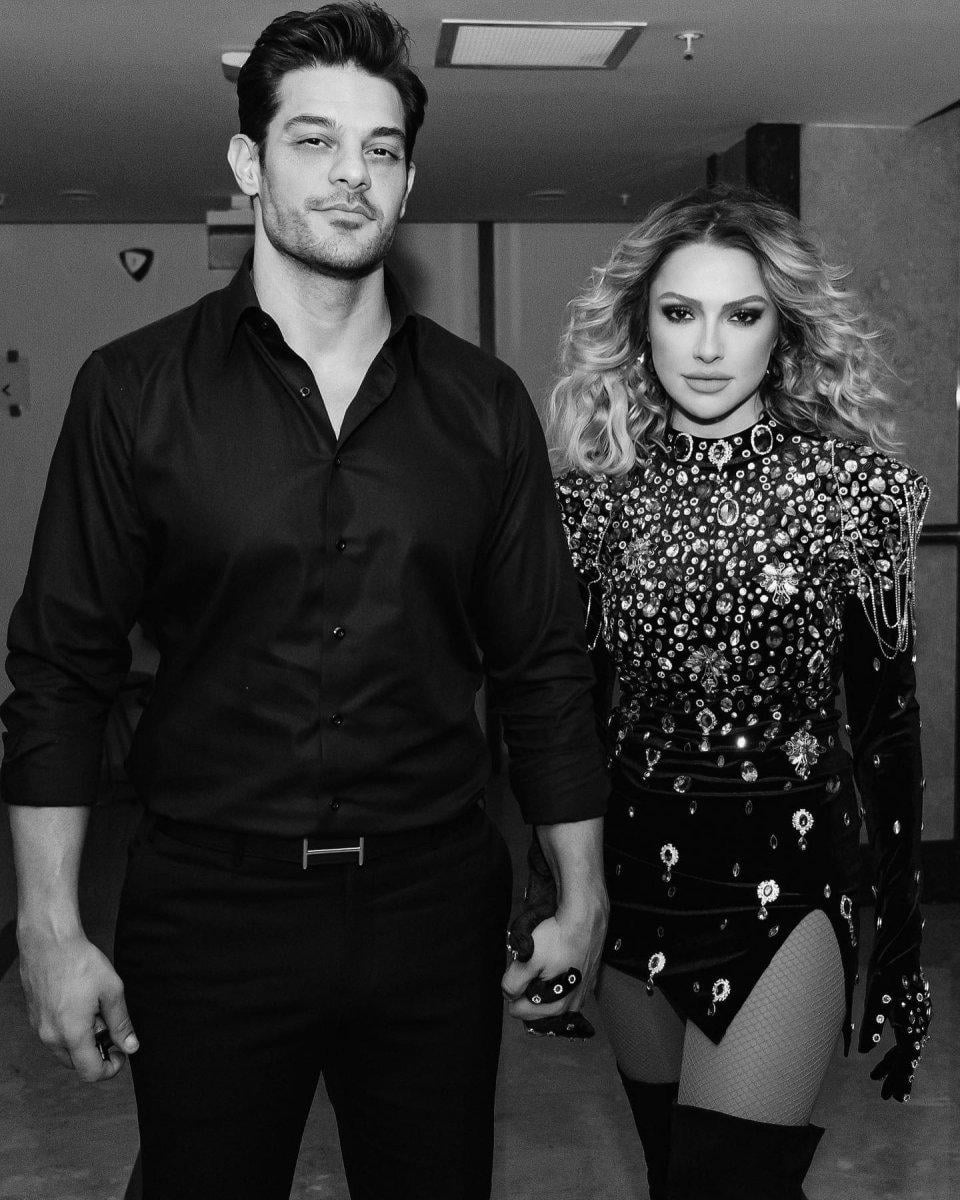 Hadise'nin nişan yüzüğü göründü