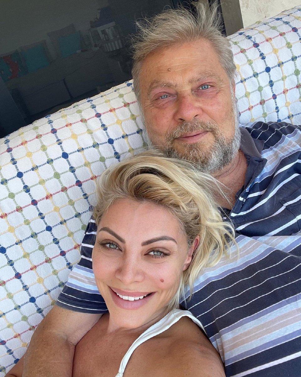 Seray Sever, koronavirüsten kaybettiği babasının videosunu yayınladı