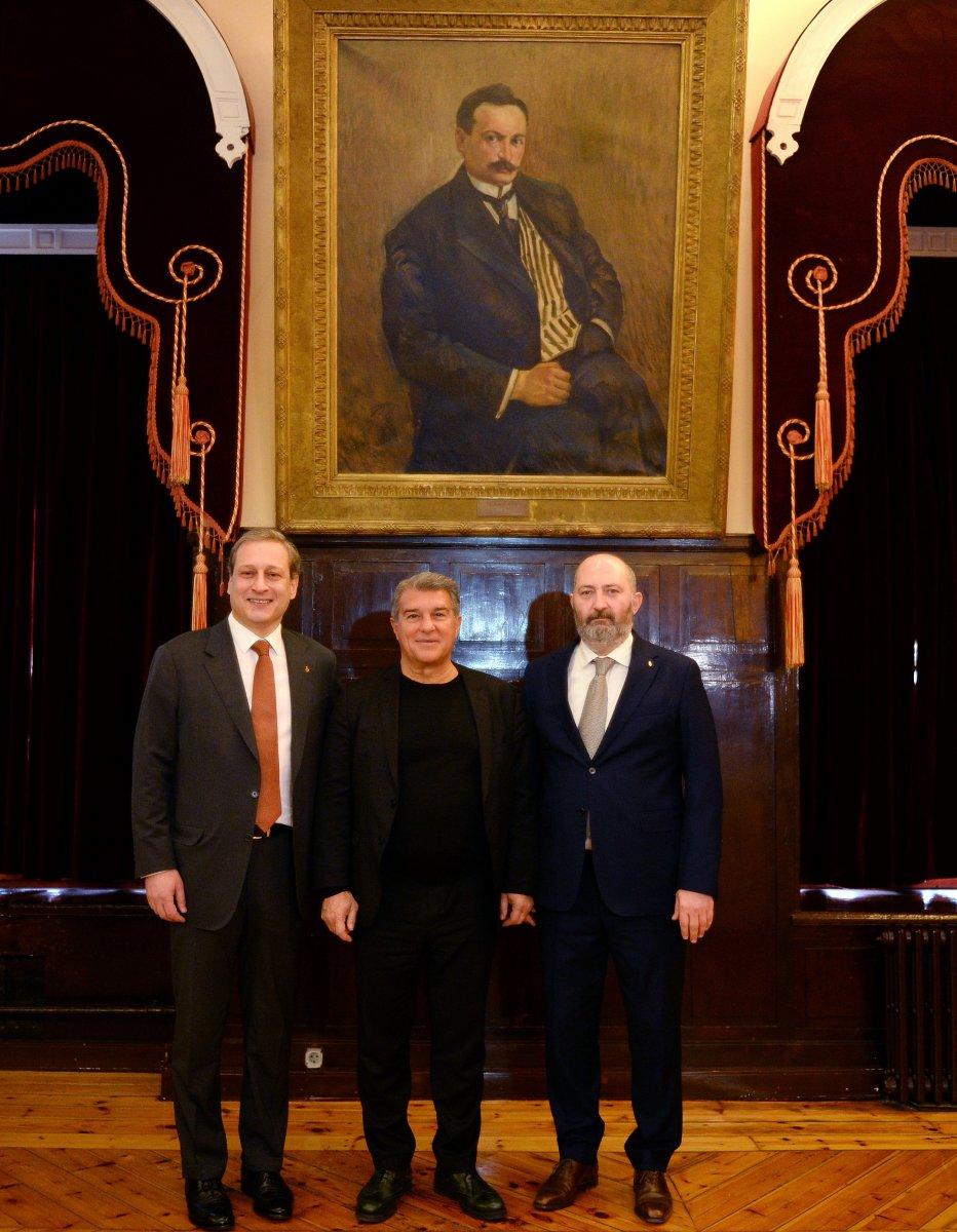 Galatasaray, Barcelona yönetimi için organizasyon düzenledi