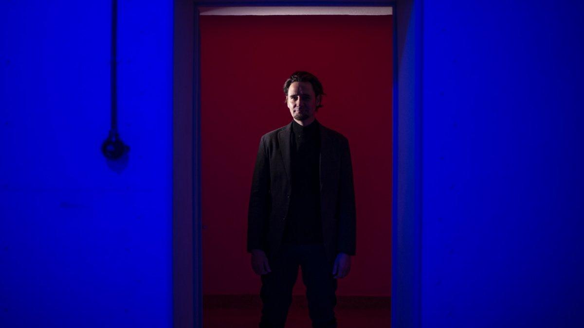 Korku ile umudu birleştiren sergi: Belki Sonra