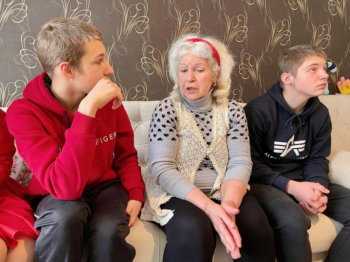 Ukraynalı kadın, torunuyla Türkiye'ye sığındı