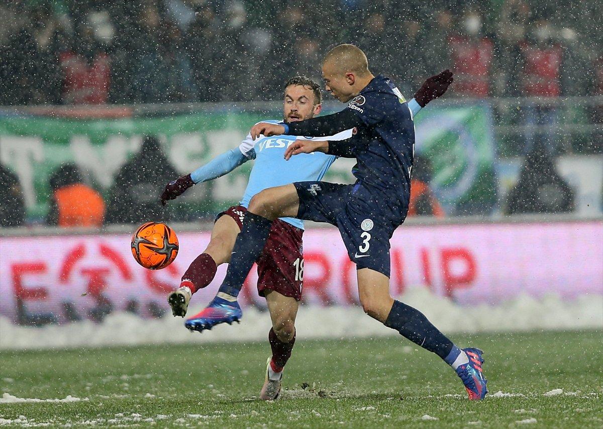 Rizespor, Trabzonspor'u 3 golle mağlup etti