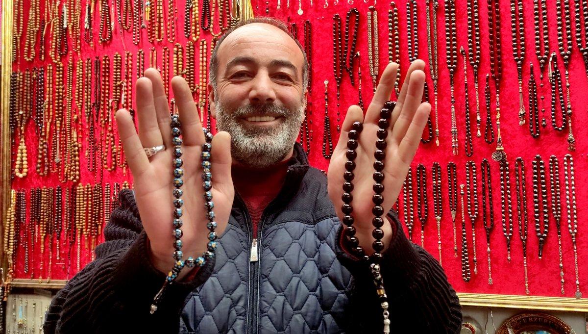 Bursa'daki tespihçi, 30 yıldır ekspertizlik yapıyor