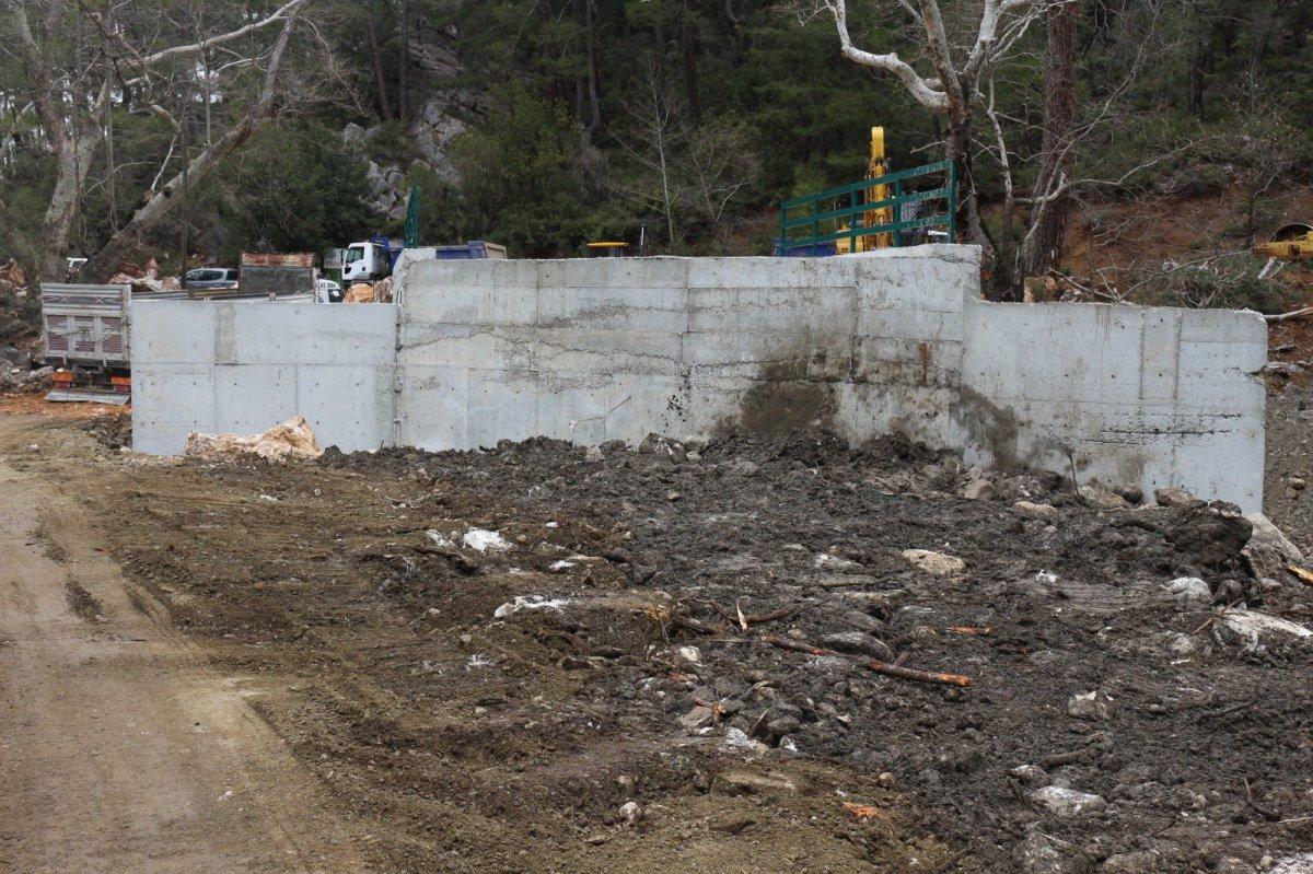 Antalya'da 1975 yılında yapılan köprü yenilendi