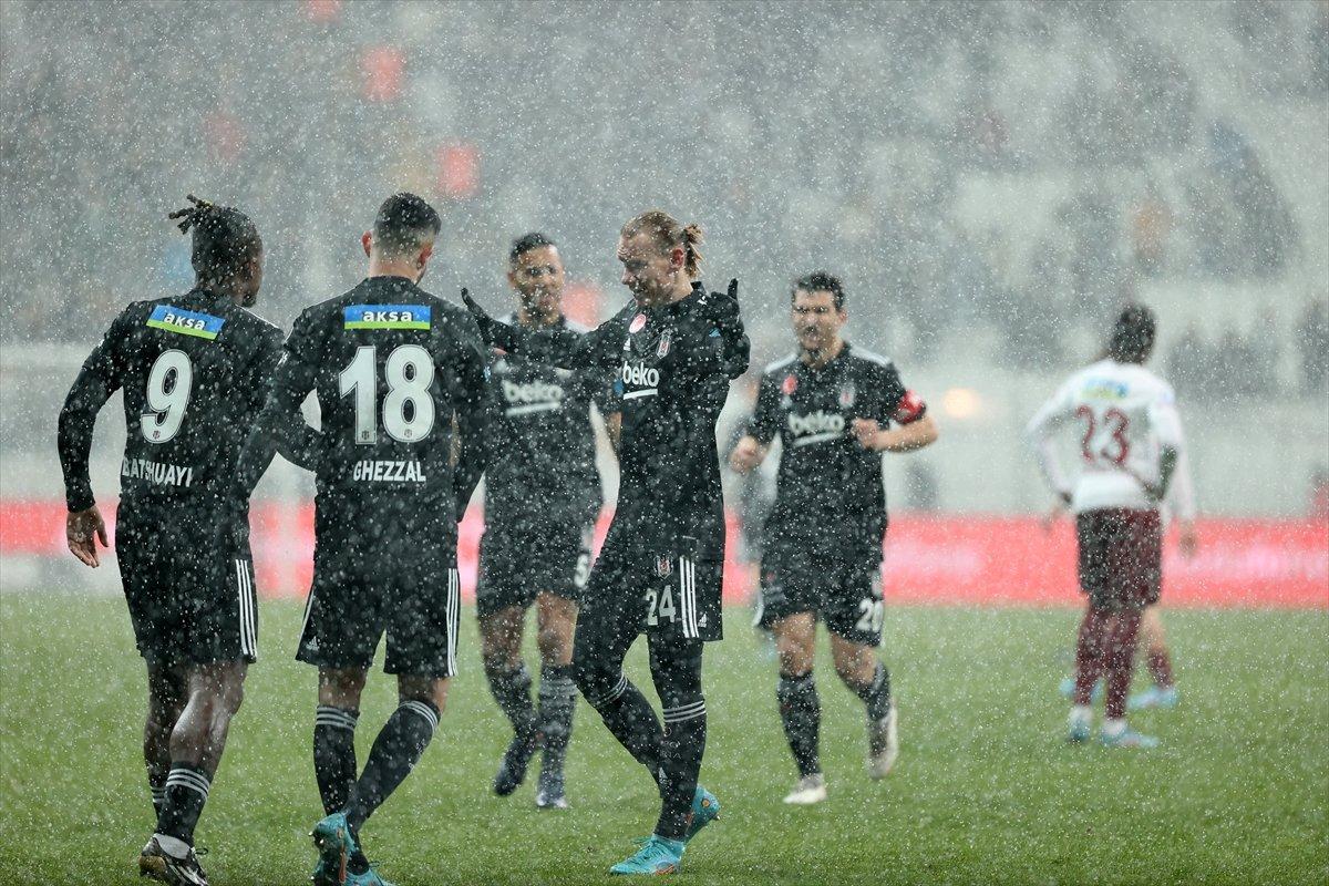 Beşiktaş, Hatayspor ile berabere kaldı