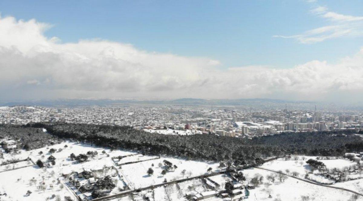 Beyaza bürünen Aydos Ormanı'ndan eşsiz görüntüler