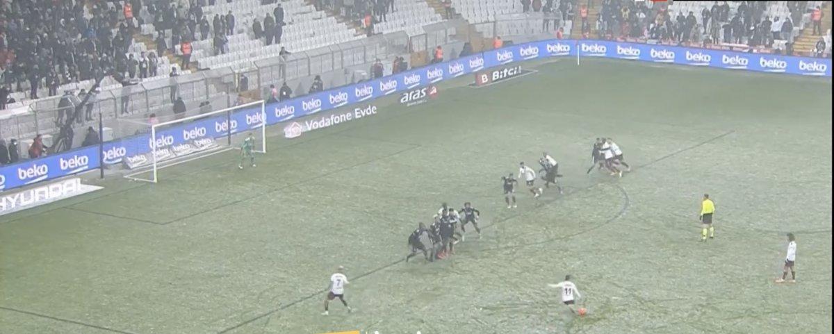 Lobjanidze'den nefis frikik golü