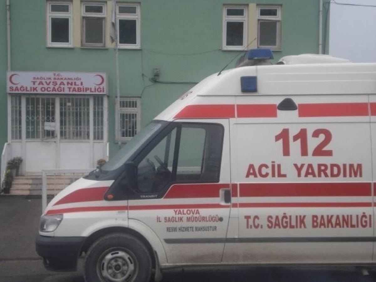 Otobüsle Yalova'ya giden hamile kadın, akaryakıt istasyonunda doğurdu