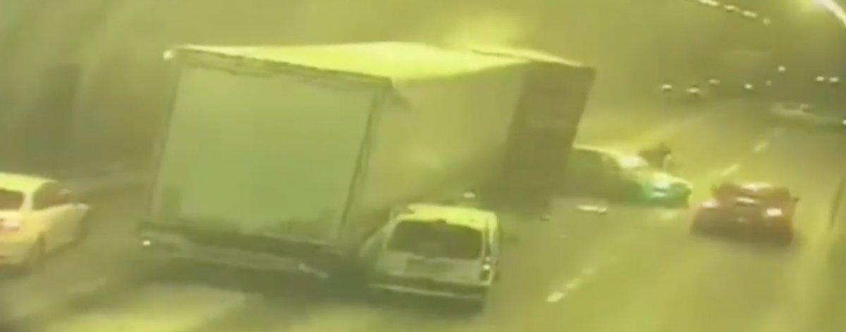 Bolu Dağı Tüneli'nde meydana gelen kazanın kamera görüntüsü