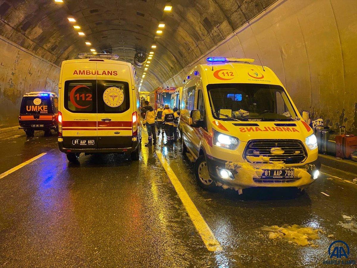 Fahrettin Koca'dan Bolu Tüneli'ndeki kazaya ilişkin açıklama