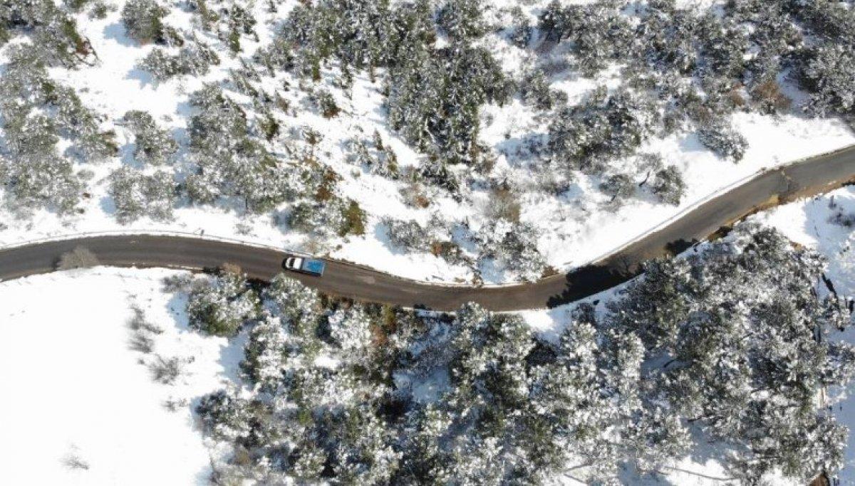 Beyaza bürünen Aydos Ormanı'ndan eşsiz görüntüler