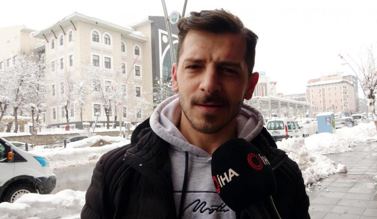 Muş'ta günlerdir etkisini sürdüren kar yağışı 113 köy yolunu ulaşıma kapattı