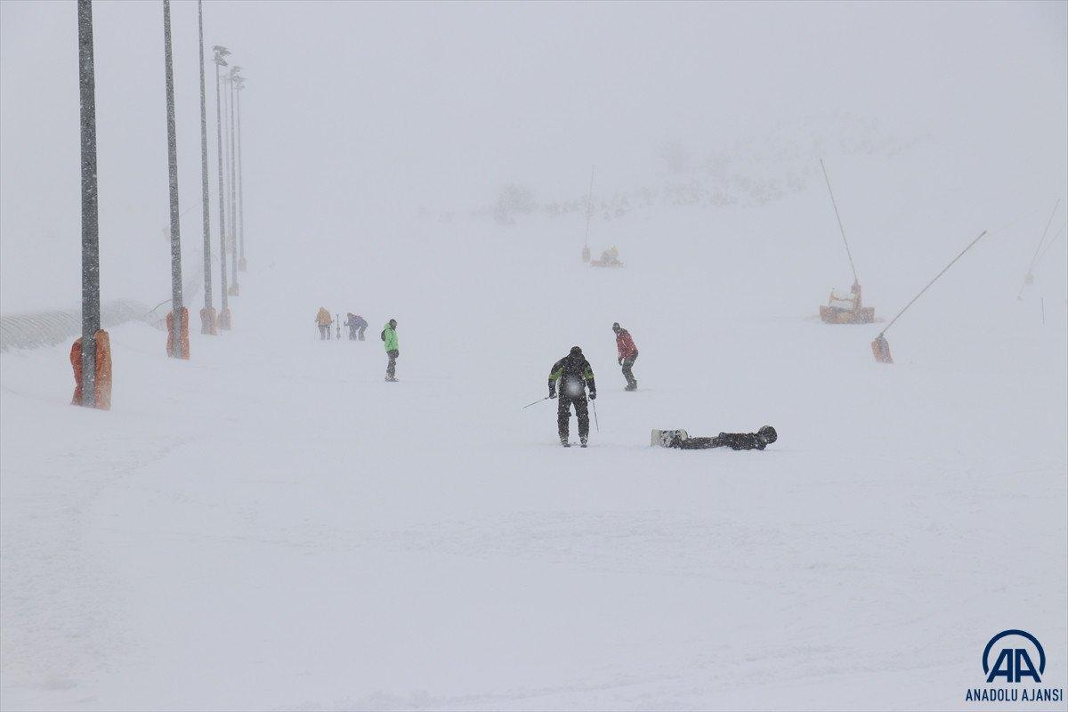 Yıldız Dağları tatilcileri ağırlamaya devam ediyor
