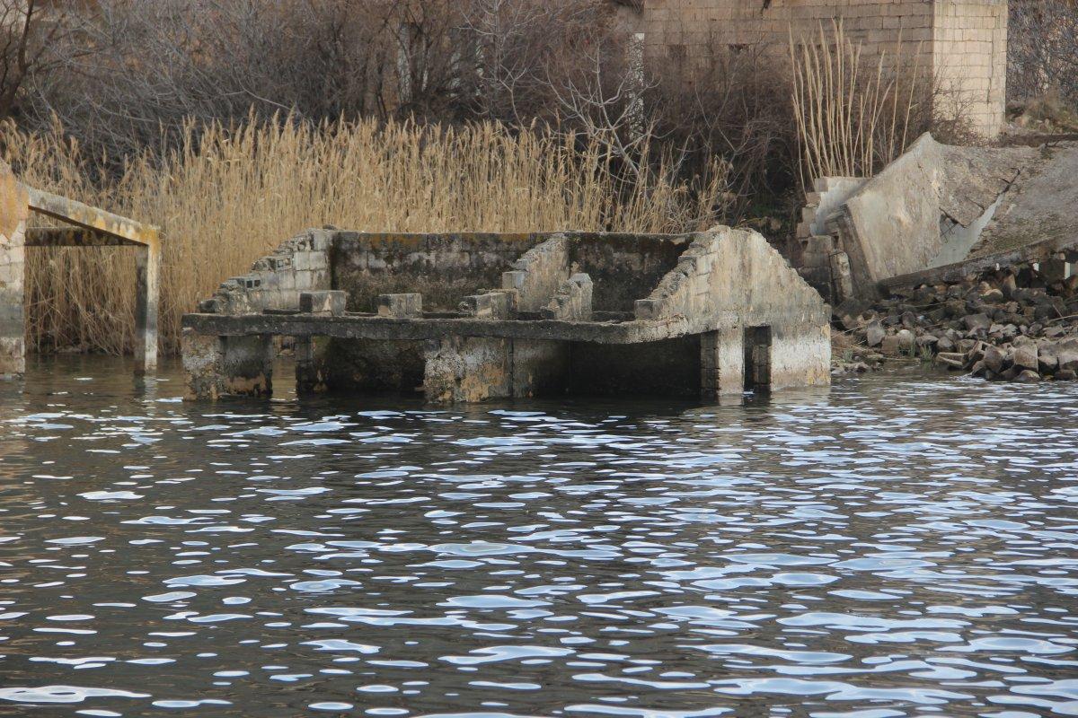 Halfeti’de tarihi batık mahalle turizme kazandırılıyor