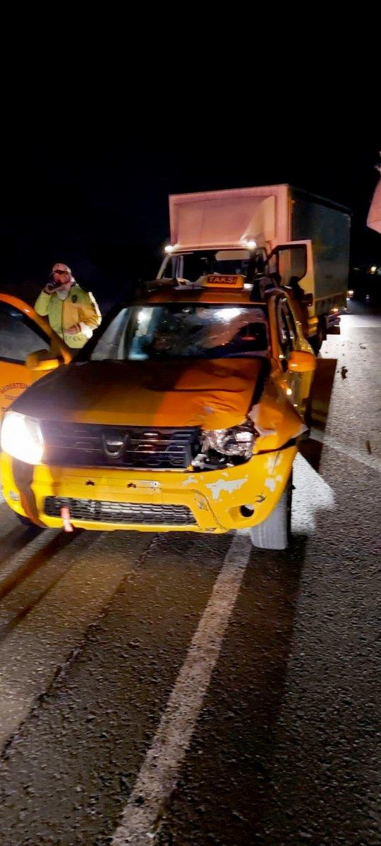 Tekirdağ'da yolun karşısına geçmek isterken taksi çarptı, hastanede öldü