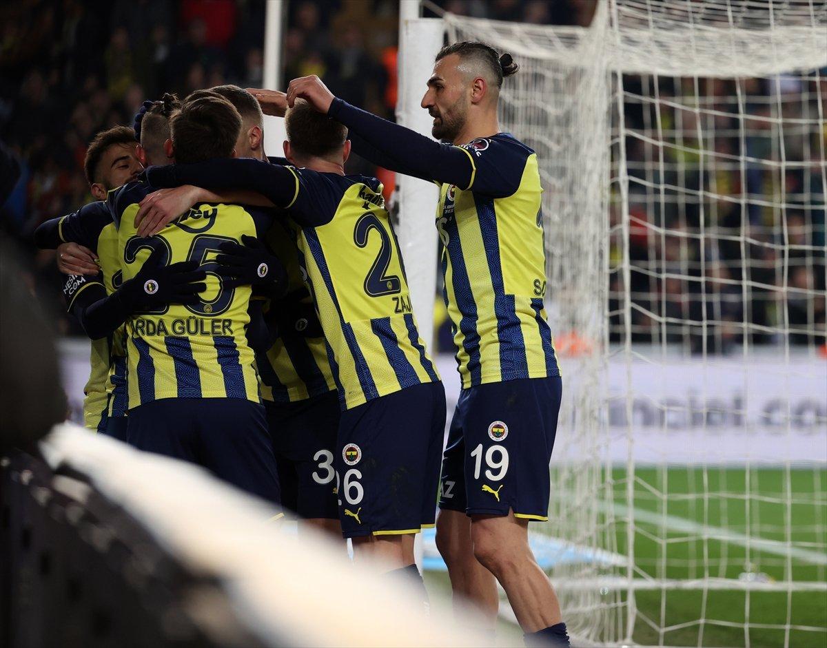 Dimitris Pelkas: Taraftar mutlu olmayı hak etti