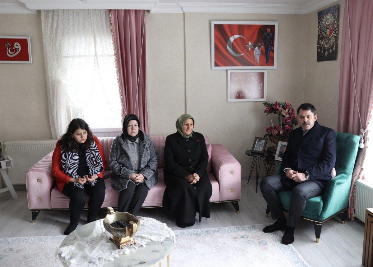 Murat Kurum'dan şehitlere ziyaret