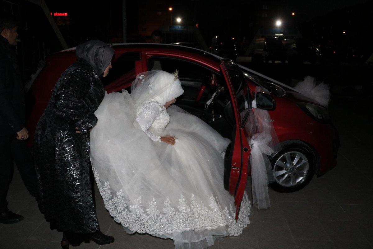 Kahramanmaraş'ta ortopedik engelli çift dünya evine girdi