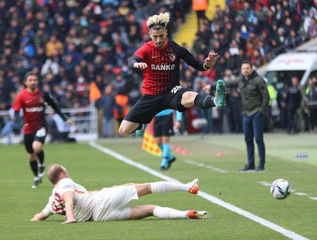 Domenec Torrent: Maç elimizden kaçtı