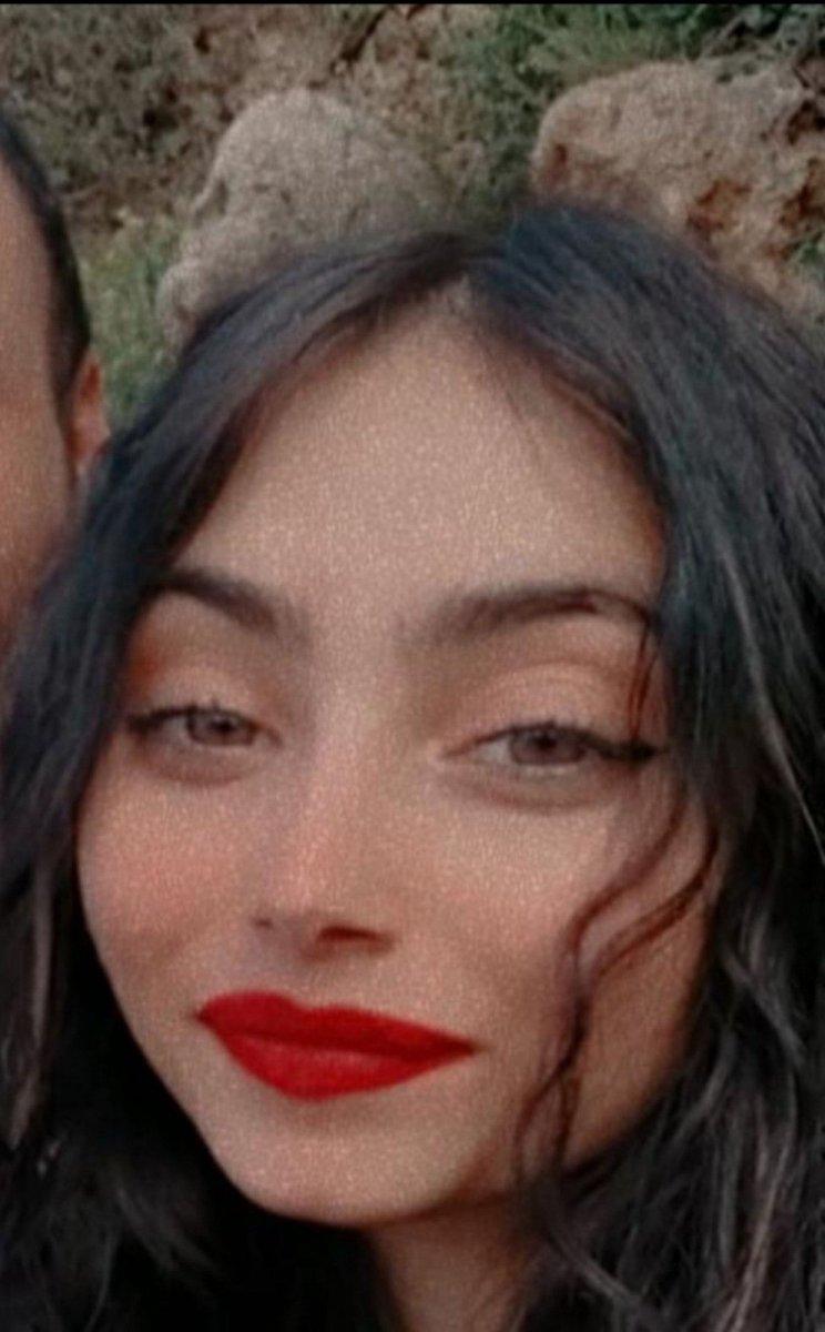 Antalya’da otel odasında ölü bulunan yeğenini, gözyaşlarıyla teslim aldı