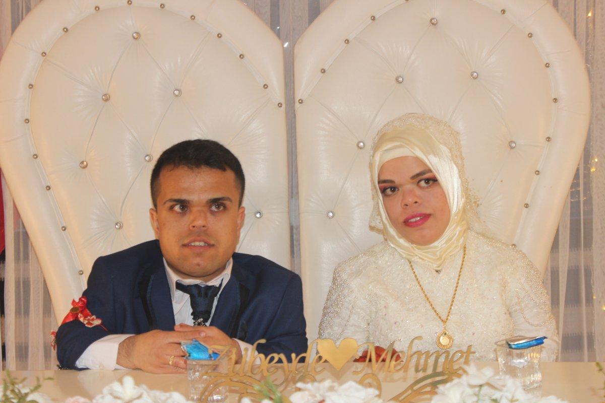 Çorum'da, büyük aşklarını hayallerindeki düğünle taçlandırdılar