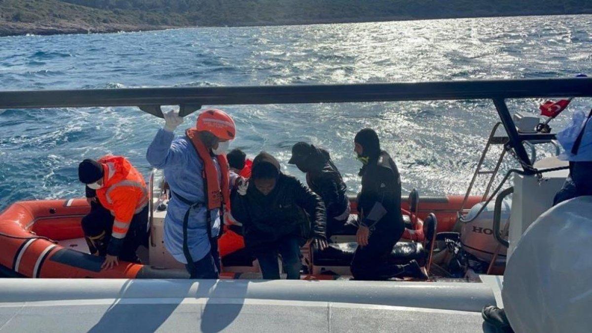 Aydın’da 21 düzensiz göçmen kurtarıldı