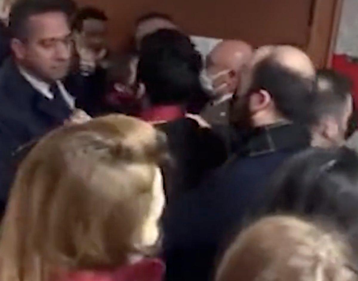 Boğaziçi eylemleri davasında duruşma başlamadan arbede çıktı