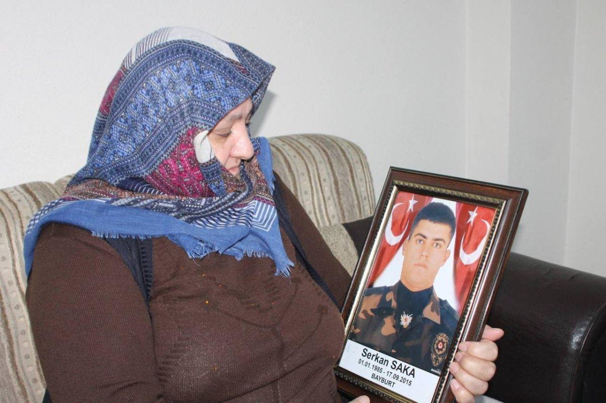Gözü yaşlı şehit annesi: Şehidimle gurur duyuyorum