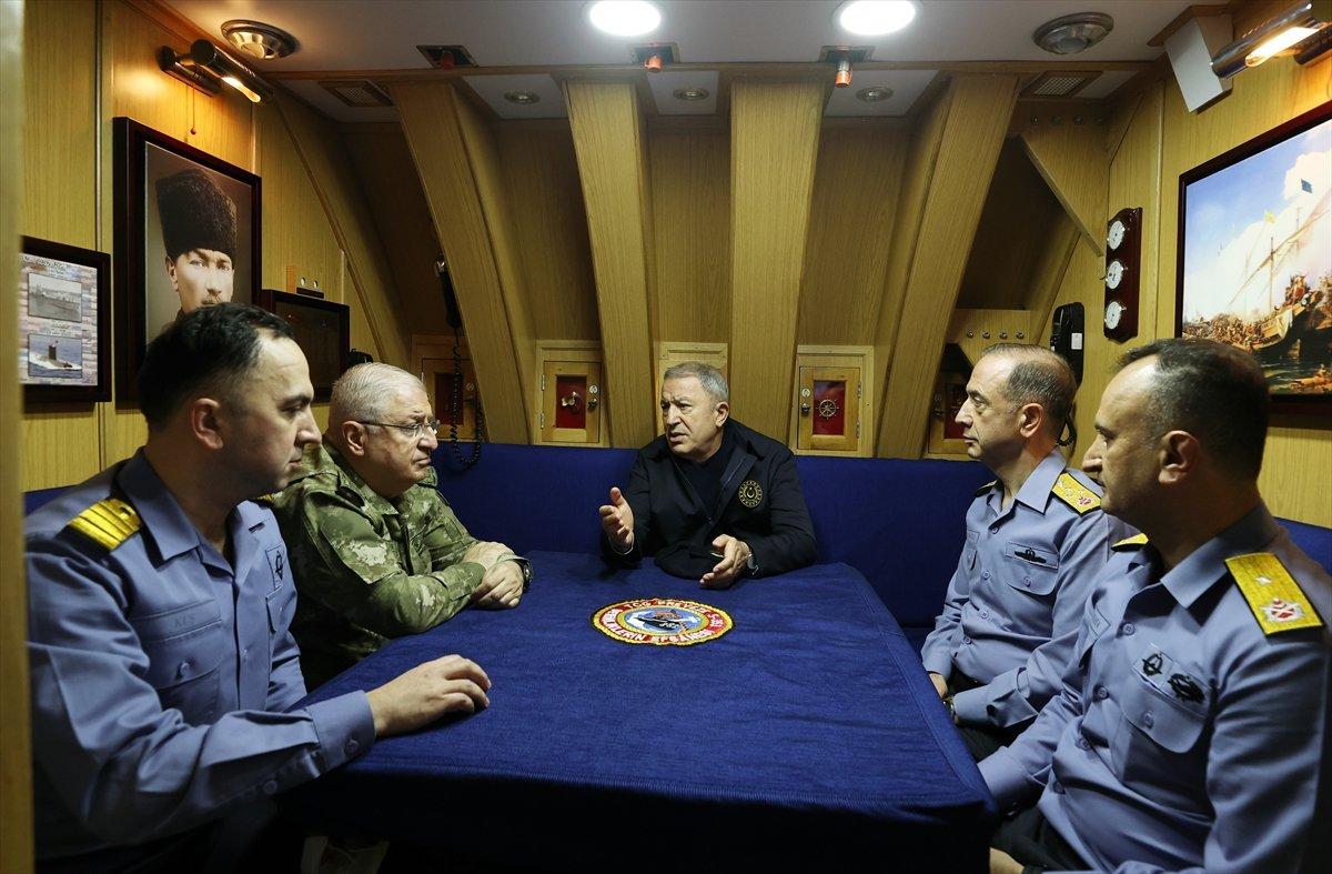 Hulusi Akar milli torpido AKYA ile ilk atışı yaptı