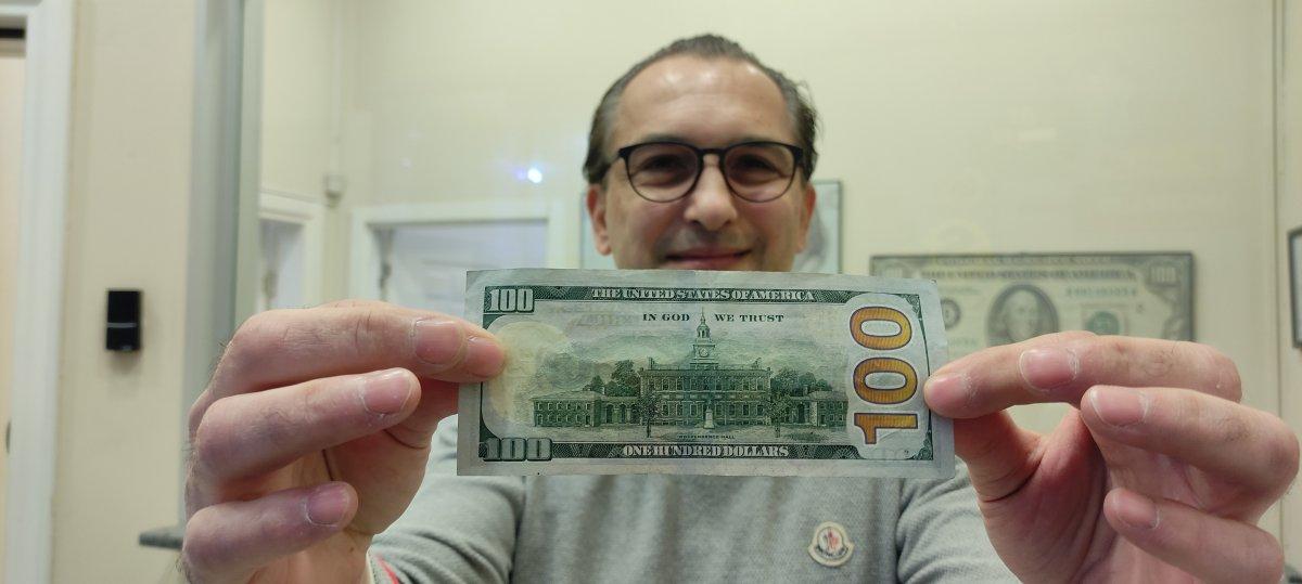 Bursa'da sahte dolar basan kalpazanlar, esnafı çileden çıkardı