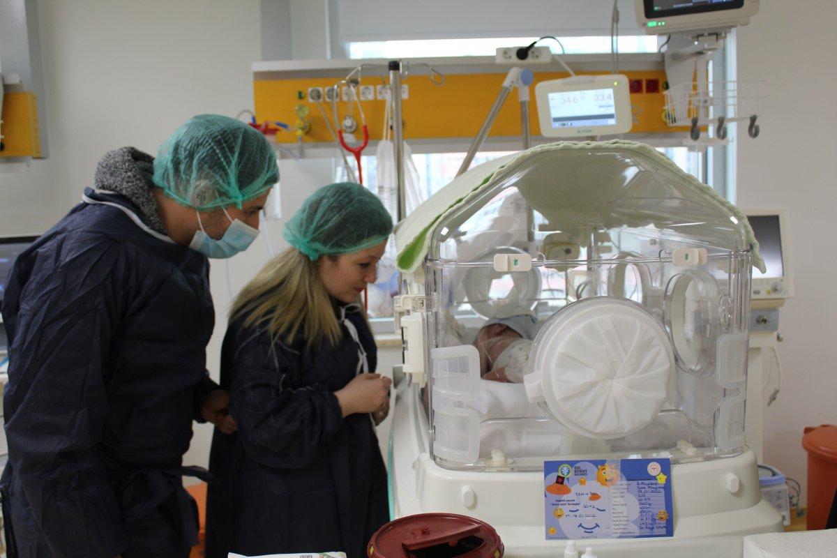 Tekirdağ’da 1.300 gram doğan Ayaz bebek, hayata tutundu