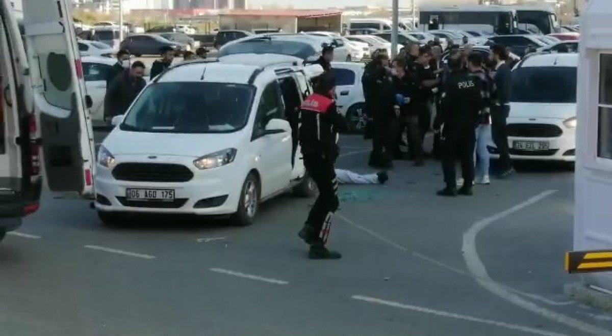 Küçükçekmece Adalet Sarayı önünde silahlı kavga