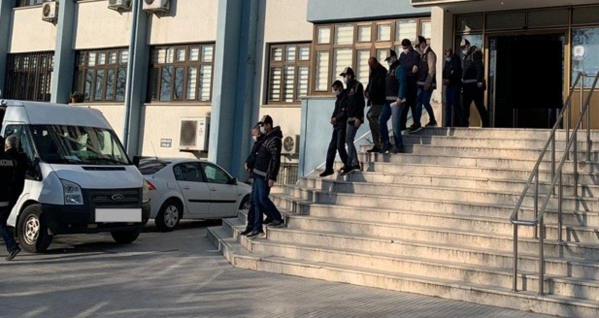 Denizli'de traktörlerin üretim tarihlerini değiştirip satan şahıslar yakalandı