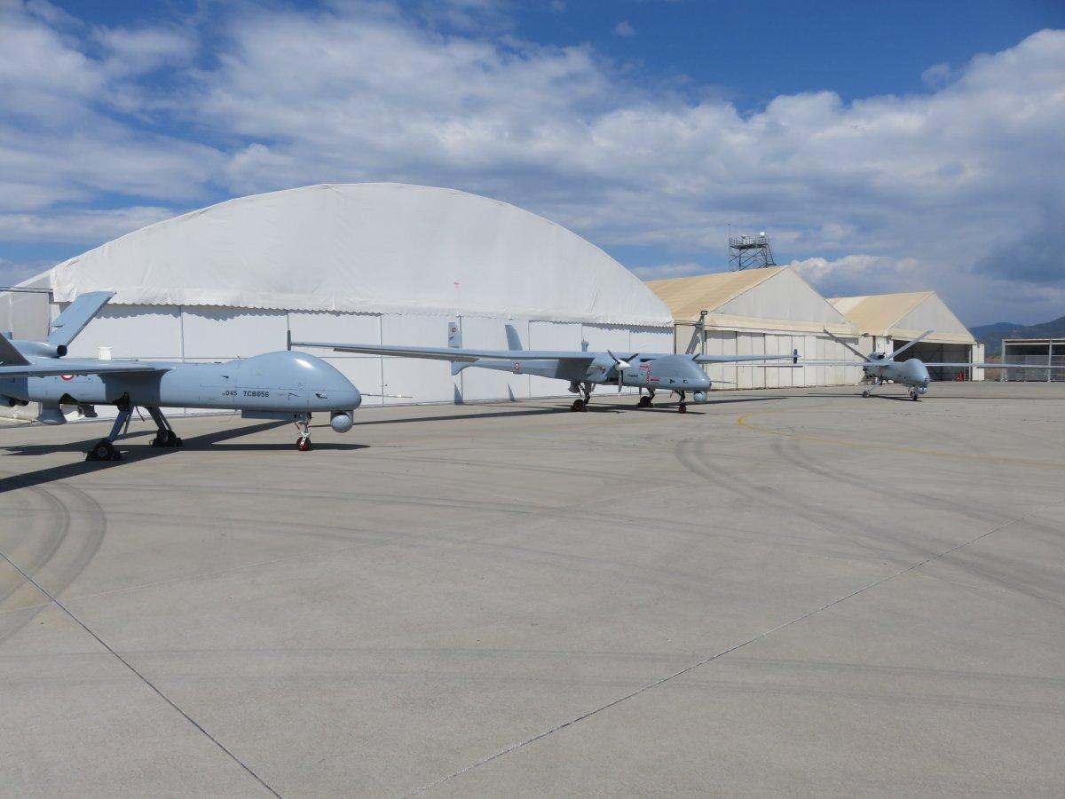 Deniz Kuvvetleri'ne 3 İHA teslim edildi