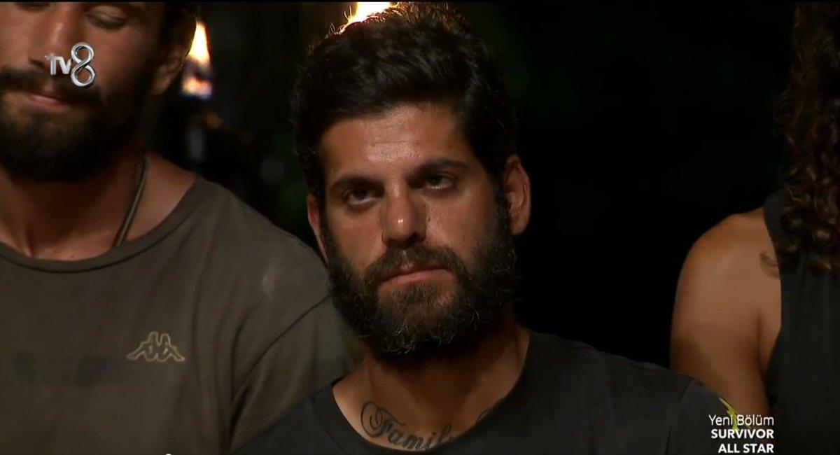 Survivor'a birleşme öncesi veda eden isim Bora oldu