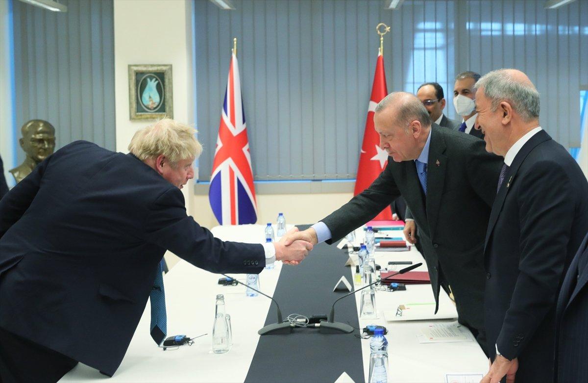 Cumhurbaşkanı Erdoğan, İngiltere Başbakanı Johnson'la görüştü