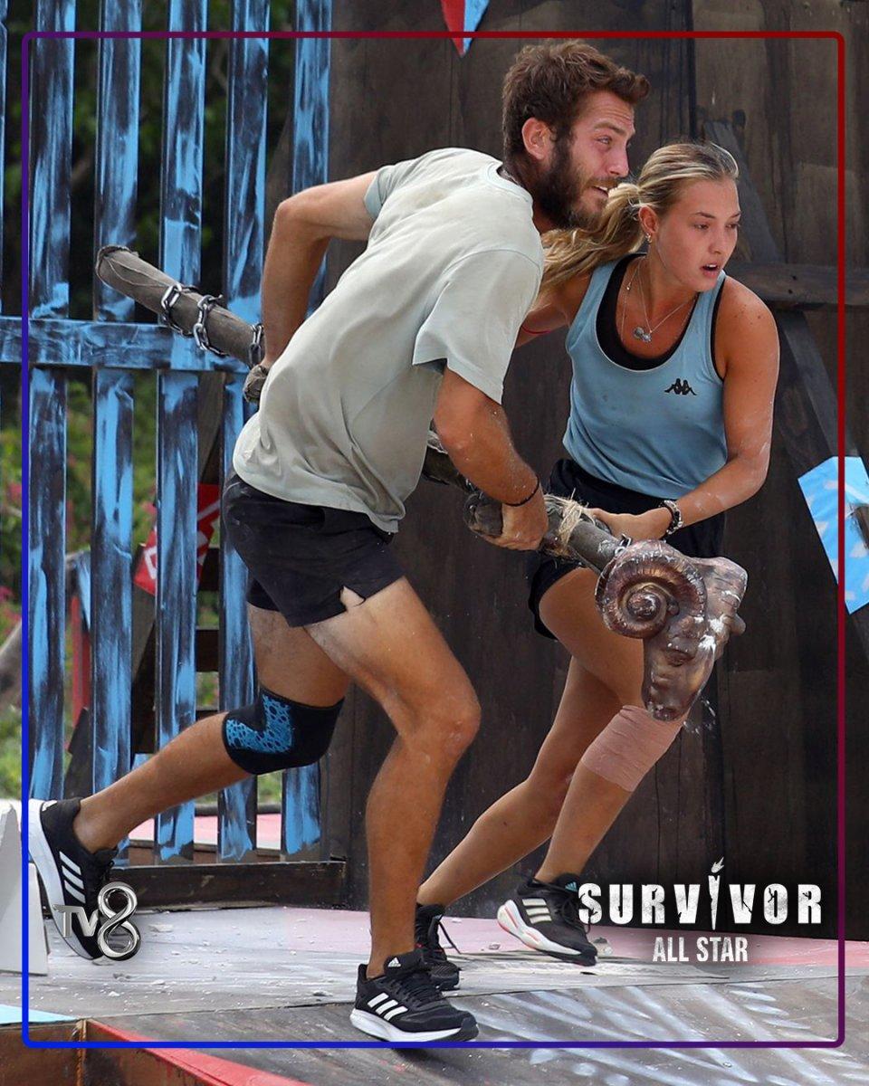 Survivor'a birleşme öncesi veda eden isim Bora oldu