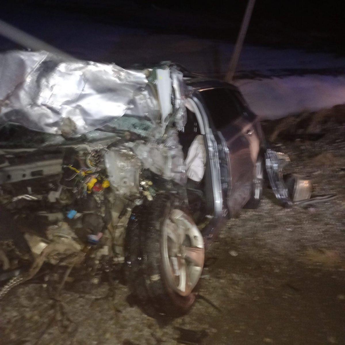 Van'da otomobil minibüs ile çarpıştı: 15 yaralı