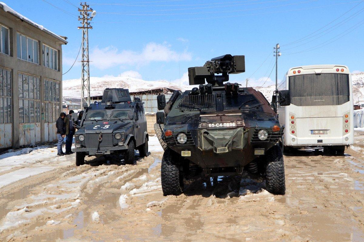 Van’da, kullanılmayan iş yerinde 41 kaçak göçmen yakalandı