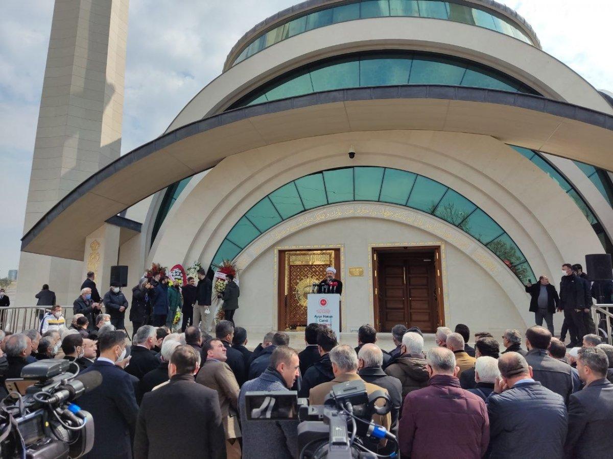 Diyanet İşleri Başkanı Ali Erbaş: Ülkemizde 90 bin camide minareler yükselmektedir