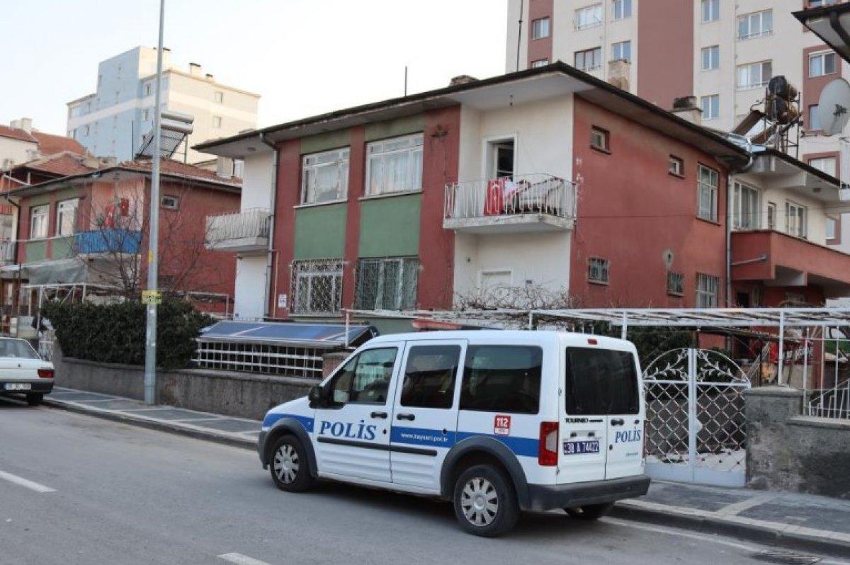 Kayseri'de bir kişi, kiracısını evde ölü buldu