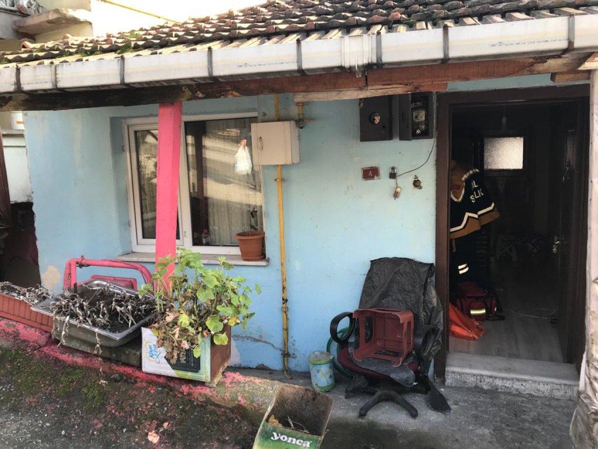 Zonguldak'ta annesiyle tartışıp, kendisini bıçakladı