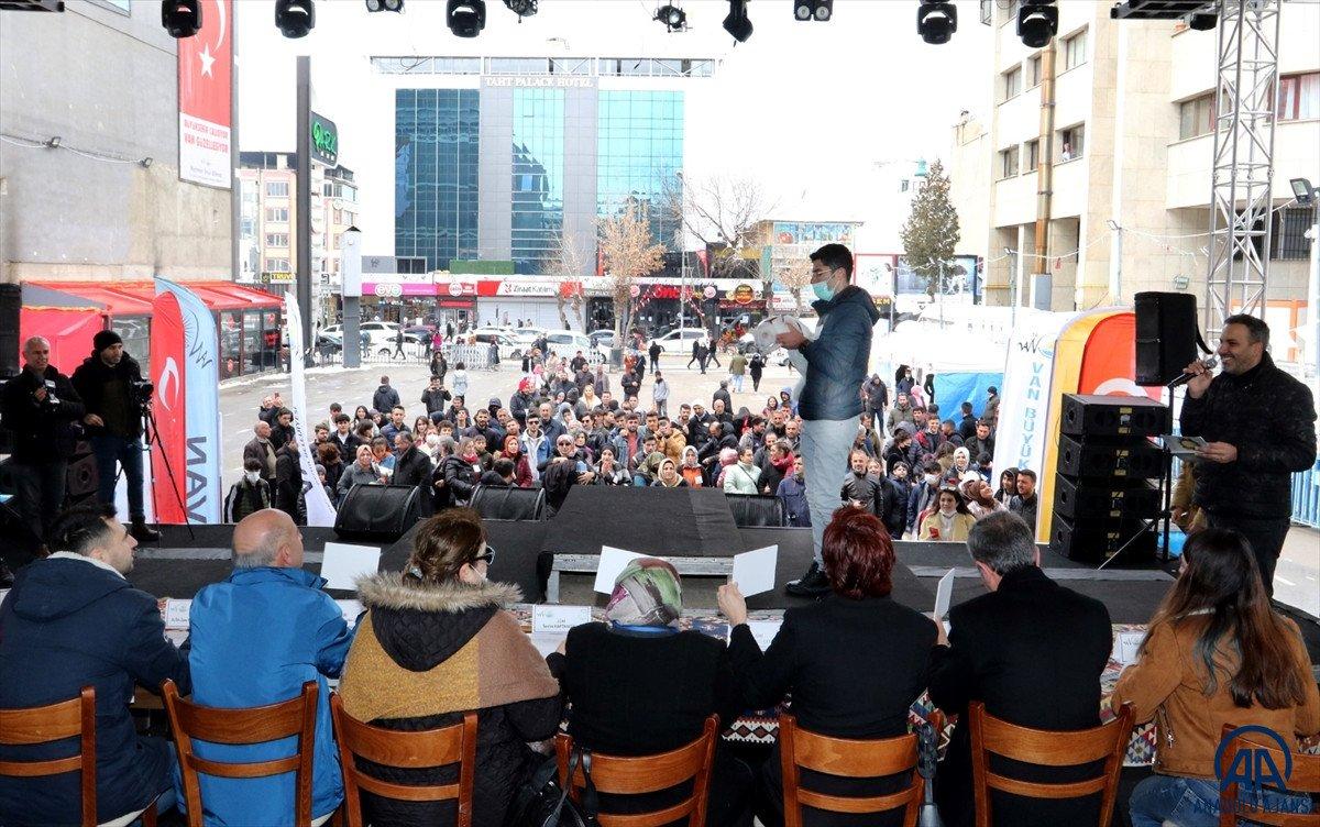 Van’da, kediler arası güzellik yarışması yapıldı