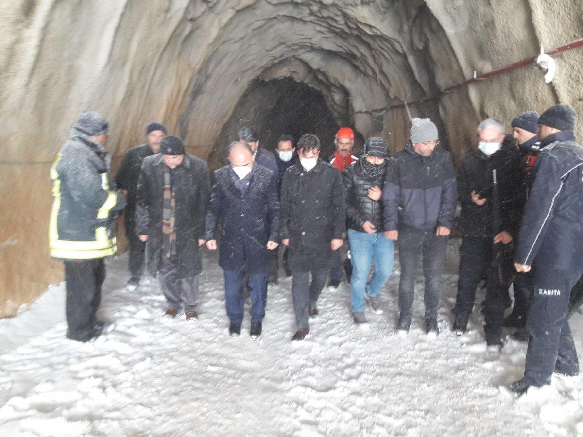 Kayseri'deki maden ocağında göçük altında kalan işçilerden 1'i ölü bulundu