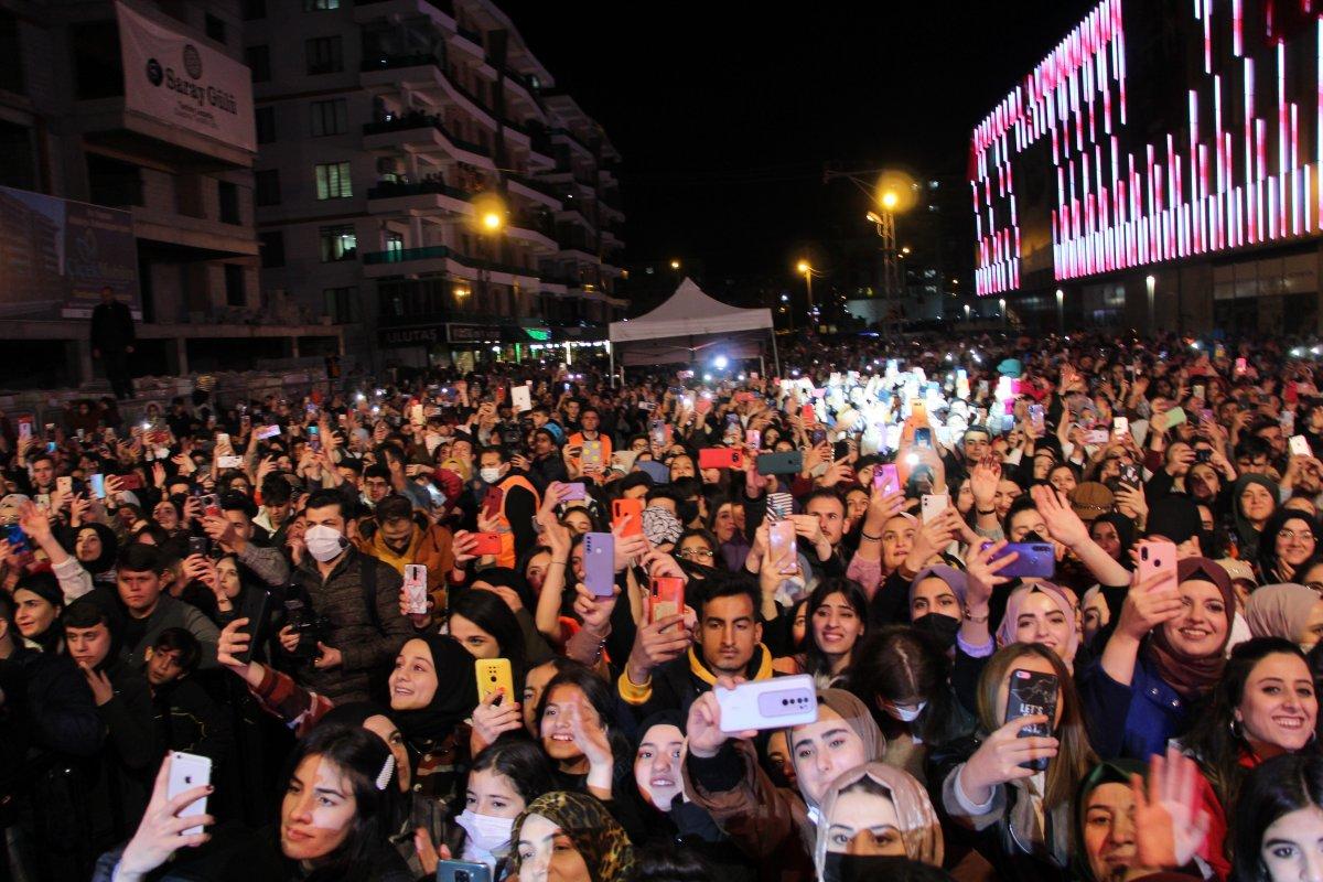 Mustafa Ceceli, Batmanlılara konser verdi