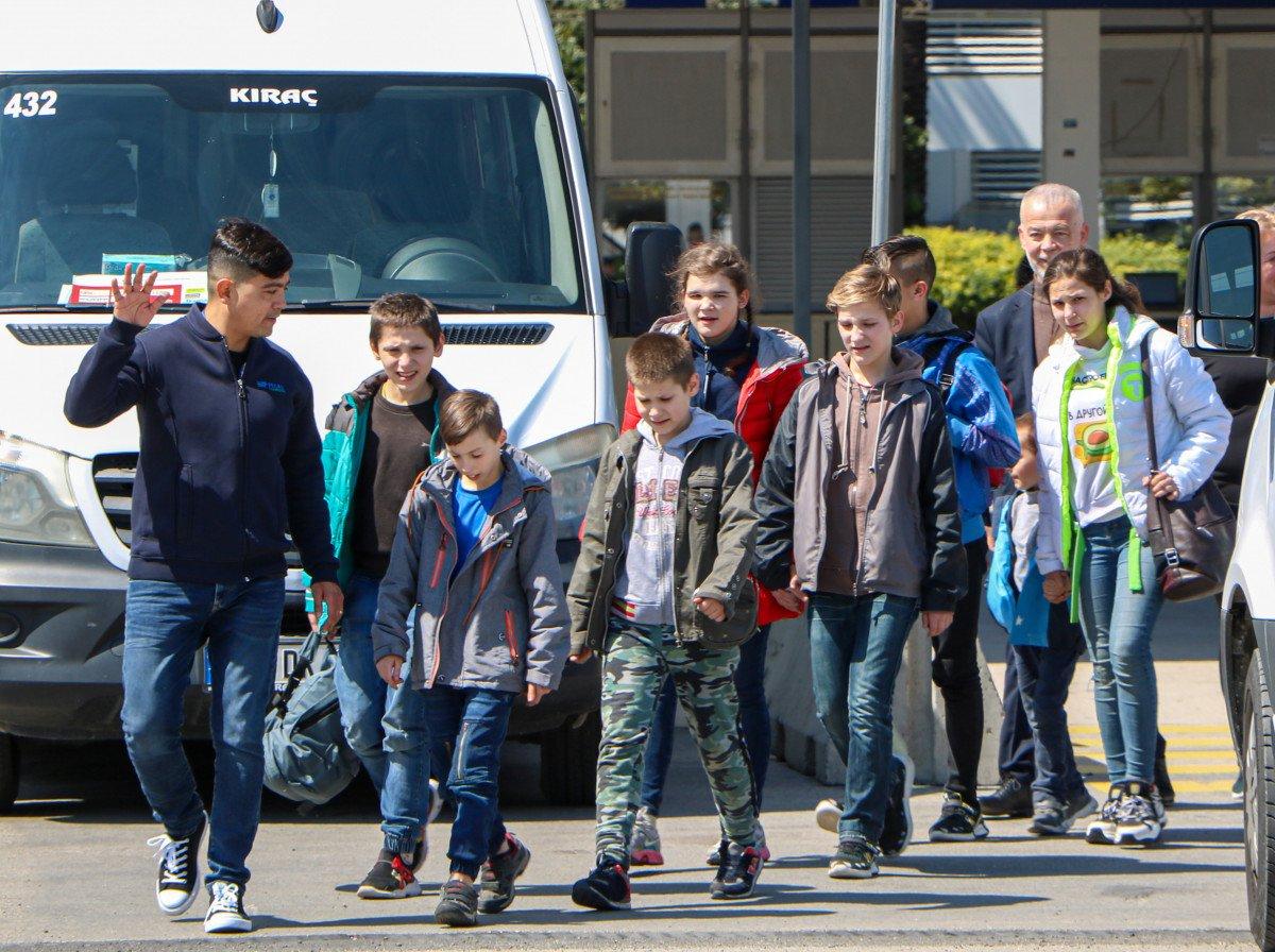 Ukraynalı yetim çocuklar Türkiye'ye geldi