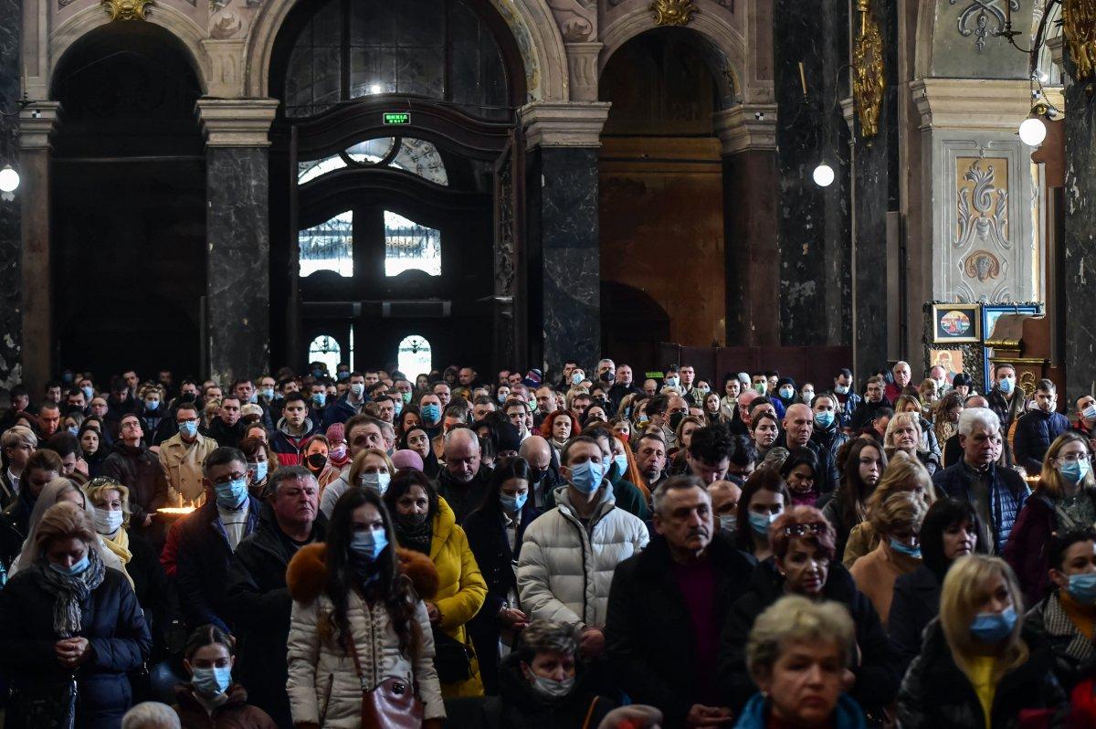 Lviv halkı kiliselere koştu