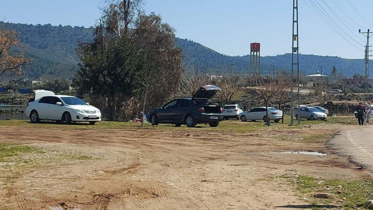 Hatay Haydarlar Gölü piknikçilerin gözdesi oldu